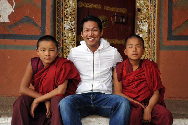 Dennis with two young monks, Paro Dzong