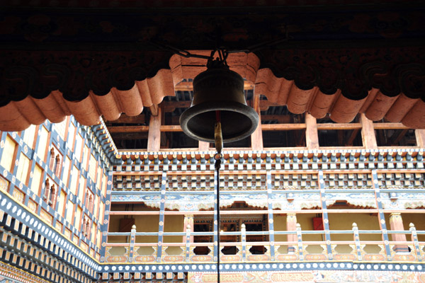Bell in the courtyard of Paro Dzong