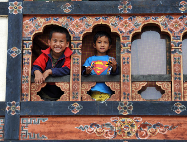 Superman and Friend, Paro-Bhutan