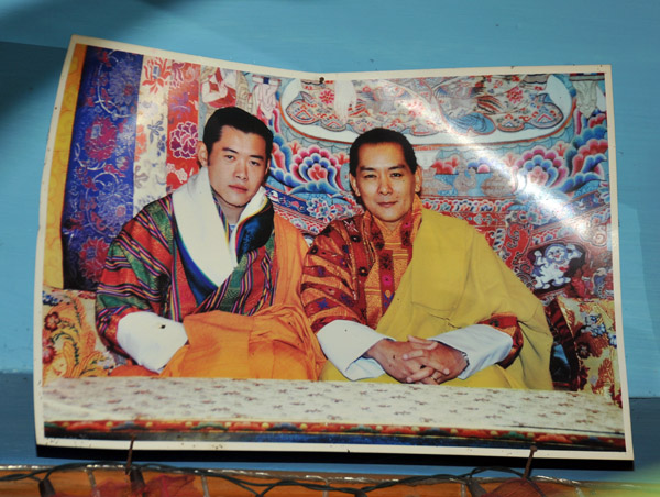 Photograph of the Kings of Bhutan, with Jigme, the 5th Druk Gyalpo on the left, with his father, the 4th Druk Gyalpo until 2006 