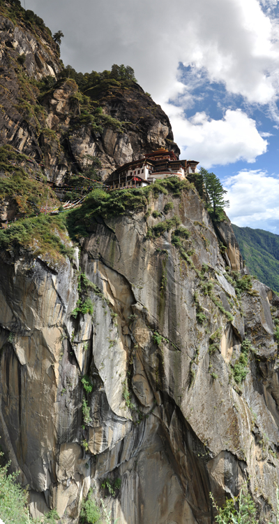 Tall panorama of the final ascent to the Tiger's Nest