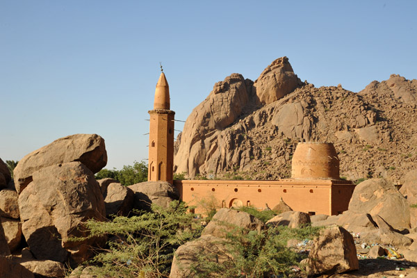 Khatmiyah Mosque among the rocks