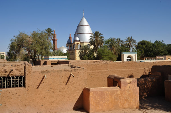 Mahdi's Tomb from the Khalifa's House