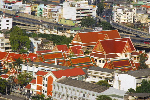 Wat Maha Phruttharam from the Millennium Hilton