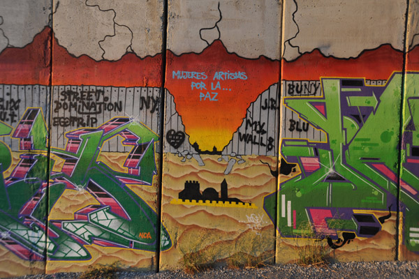 West Bank Separation Wall graffiti - Mujeres Artistas Por La Paz