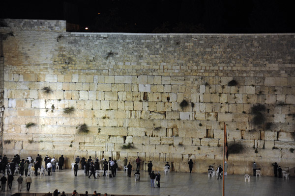 187 ft of the  Western Wall is open to the plaza.