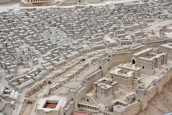 Adiabene Palaces and Lower City during the Second Temple Period