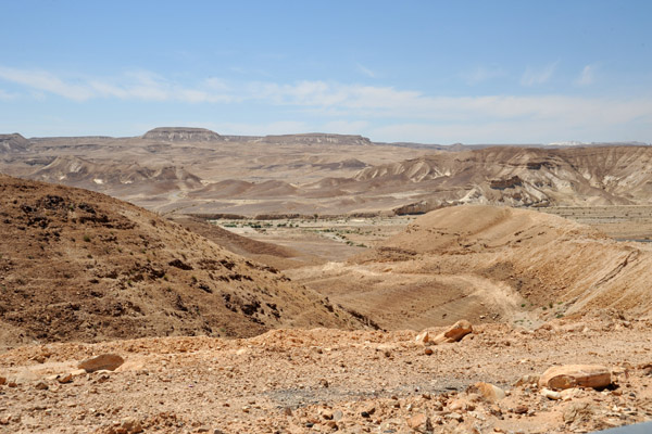 Negev Desert  ( Hebrew: נֶּגֶב  Arabic: النقب ), Israel