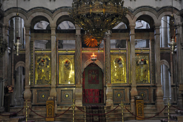 Greek Orthdox altar beneath the Catholikon dome, Church of the Holy Sepulchre