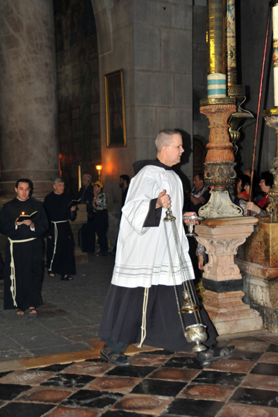 Catholic procession to the Tomb of Christ