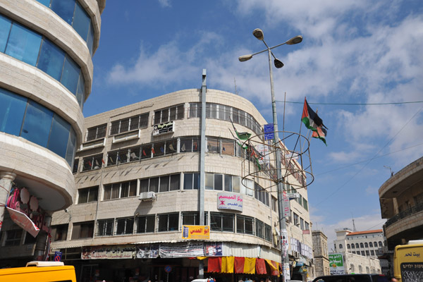 From there its a little over 1 km to Manger Square on foot without the hassle of going through the checkpoint.