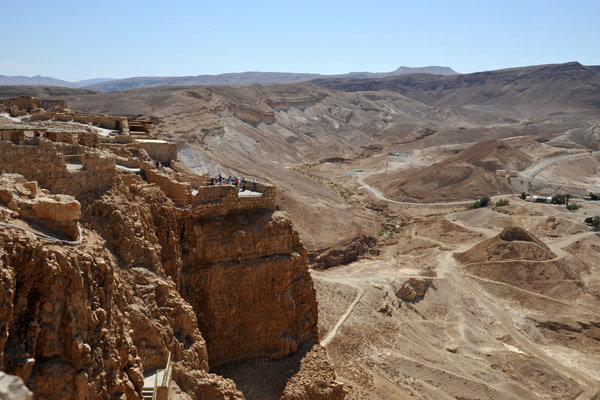Masada was defended by 967 Jewish rebels (men, women and children)