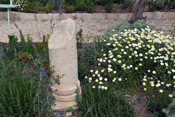 Ancient column, Bethesda