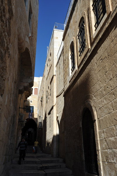 Heading into the Jewish Quarter from the Muslim Quarter