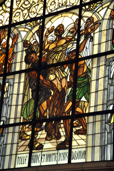 Stained glass, Tolle Hunc et Dimitte Nobis Barabbam (Luke 23), Chapel of the Flagellation