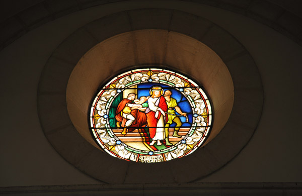 Stained glass window signed by Giuseppina Vigano, Church of the Condemnation