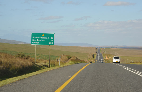 Driving the N2 to Swellendam, another 68km
