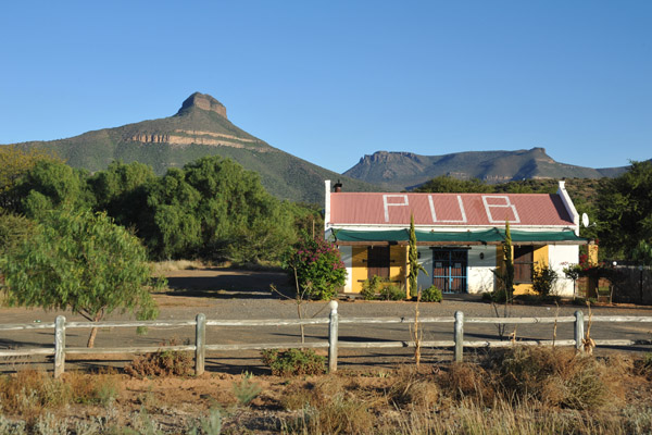 Pub on the R63 just south of Graaff-Reinet