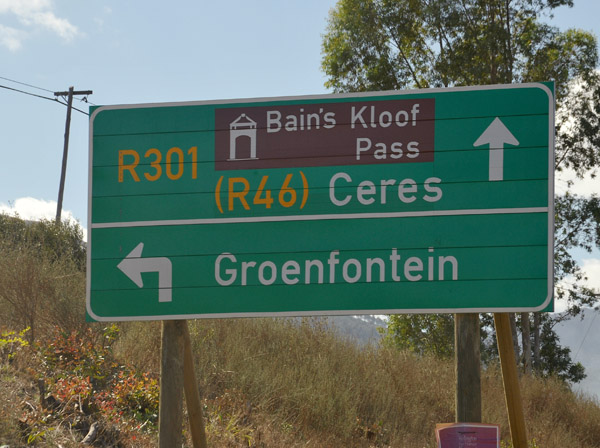 Bain's Kloof Pass - R301 east of Paarl
