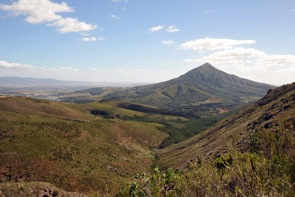 View west from Bain's Kloof Pass Road (R301)