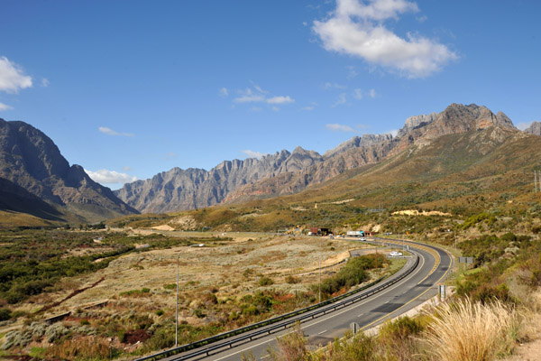 View to the east of the N1 from above the entrance to the Huguenot Tunnel