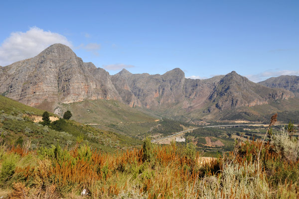 View south from Du Toitskloof Pass