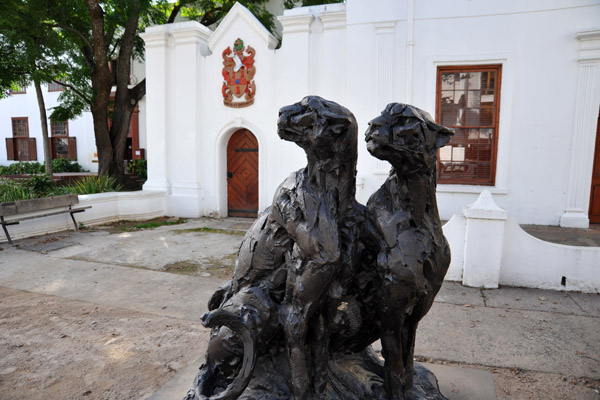 Sculpture of a pair of cheetahs, Plein Str, Stellenbosch