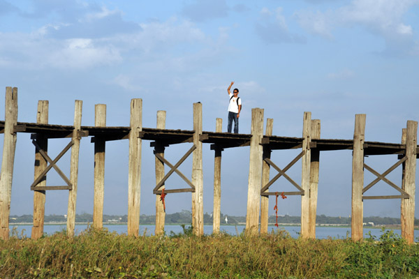 Dennis making a self-portrait on U Bein's Teak Bridge, Amarapura