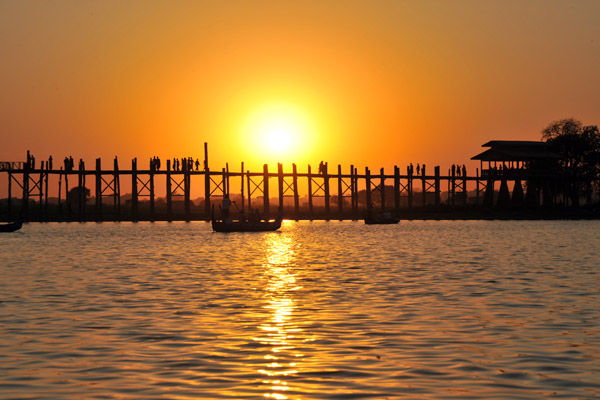 U Bein's Bridge (Teak Bridge) at sunset, Amarapura