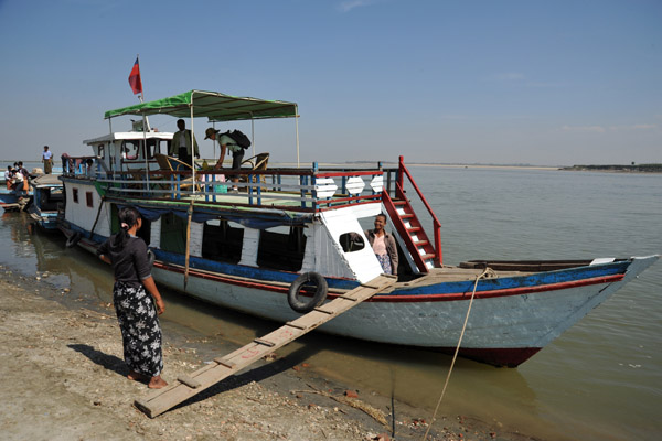 Our boat back to Mandalay