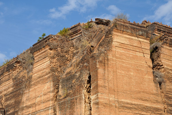 If completed, Mingun Paya was to be 150m high