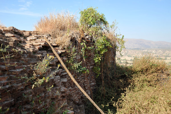 You have to climb that ... barefoot! Mingun Paya