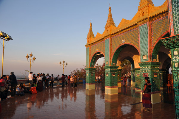 Sutaungpyai Pagoda, Mandalay Hill