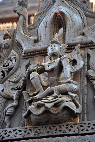 Teak wood carving, Shwenanday Kyaung, Mandalay