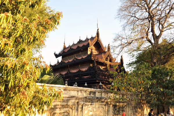 Shwenanday Kyaung - Golden Palace Monastery