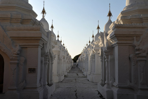 The World's Biggest Book are 729 carved marble slabs housed in these stupas at Kuthodaw Paya