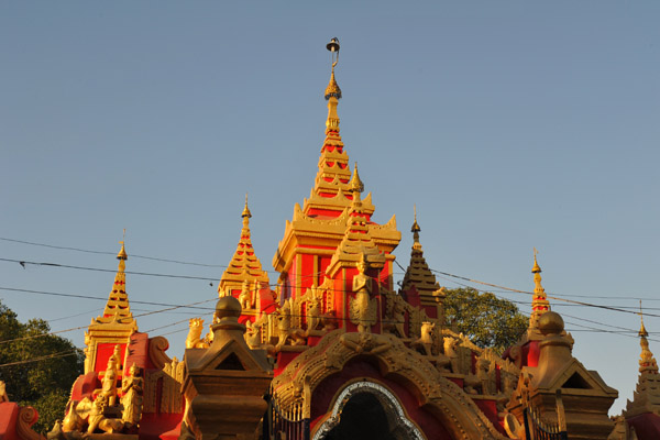 Southern gate to Kuthodaw Paya, Mandalay