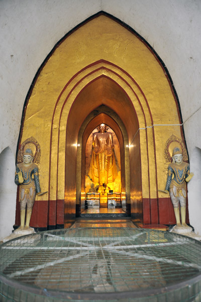 Western entrance hall, Ananda Phaya