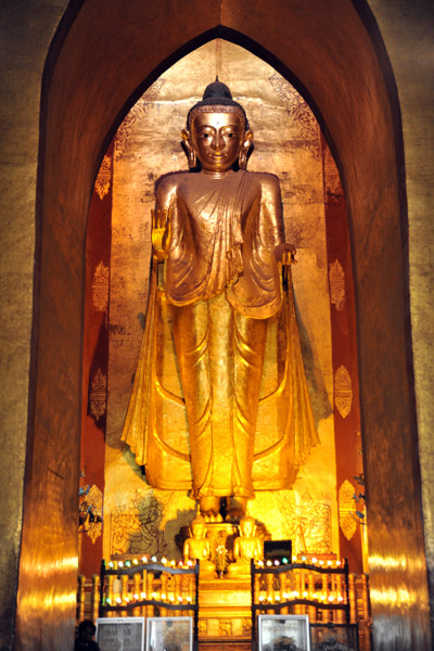 Western-facing Buddha - Gotama