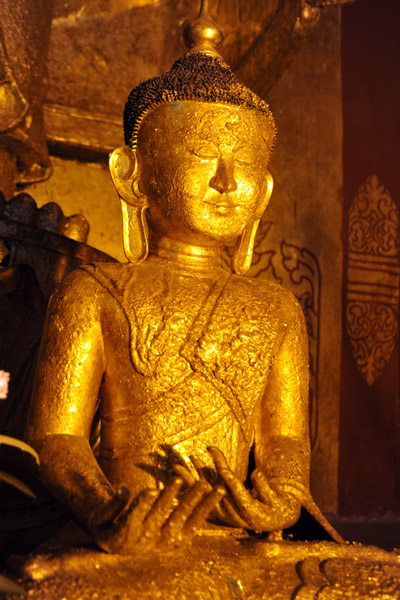 Gold covered statue, Ananda Pahto