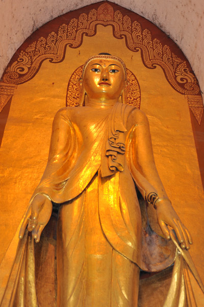 Konagamana, 2nd of the 5 Buddhas of the Present Era, east chapel of Ananda Phaya