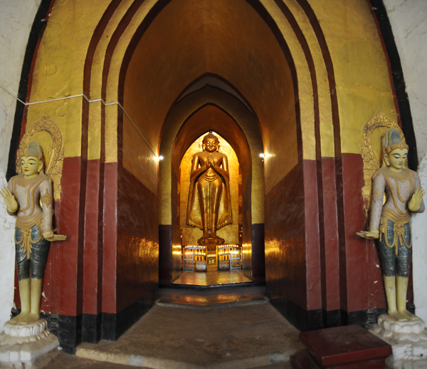 West entrance hall, Ananda Phaya