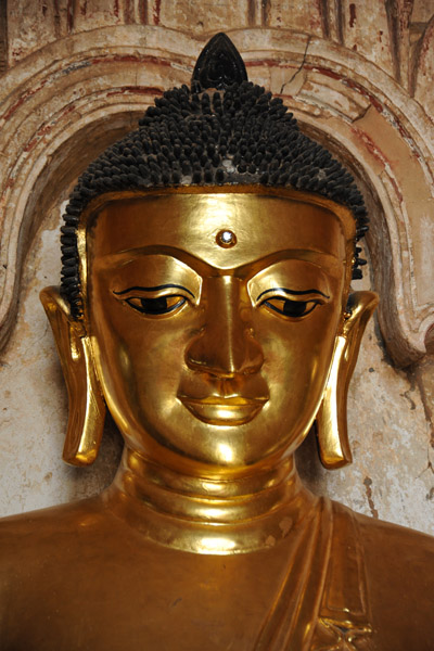 Detail of one of the major Buddha images of Htilominlo Guphaya