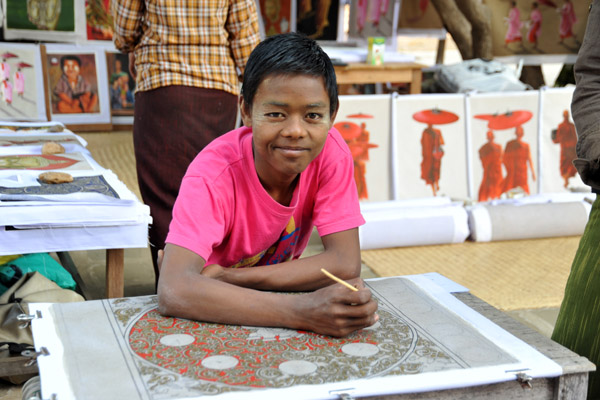 Young artist at work, Htilominlo Guphaya, Bagan