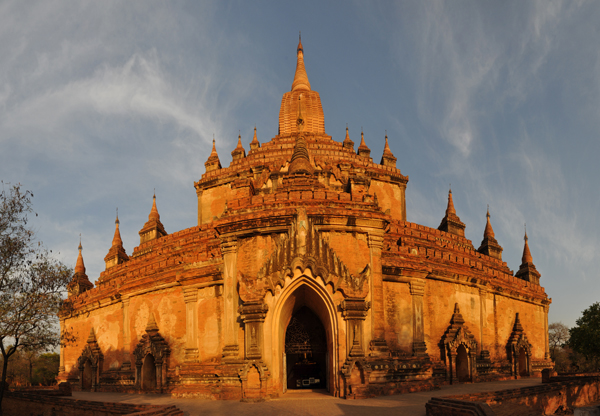 Panoramic view of the western faade of Sulamani Pagoda, Bagan