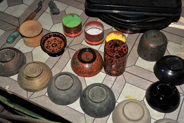 The various stages of manufacturing lacquerware, Myinkaba
