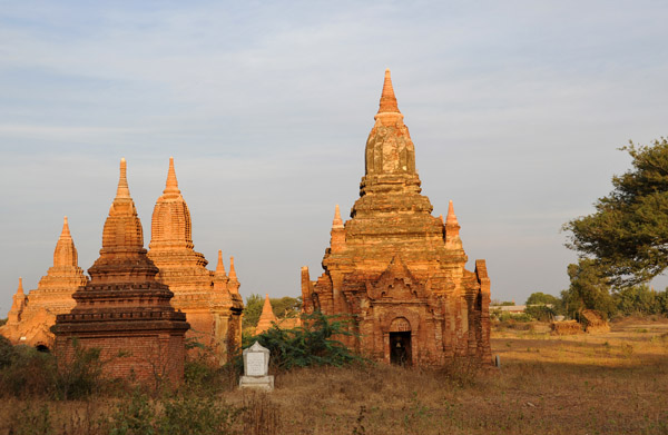 The 16 square miles of Bagan is covered by over 4000 temples, shrines, pagodas and stupas