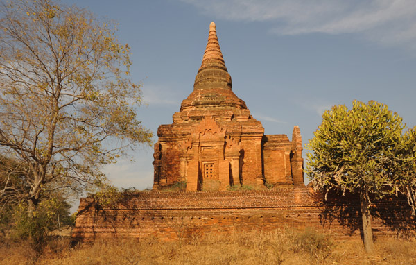 A small temple south of Myinkaba, Bagan