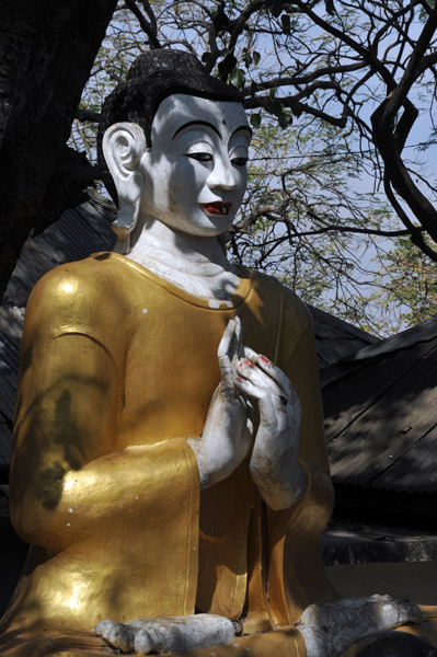 Buddha teaching at Mt. Popa
