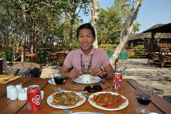 Lunch at Popa Mountain Resort